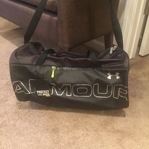 New Under Armor Storm Duffel Bag